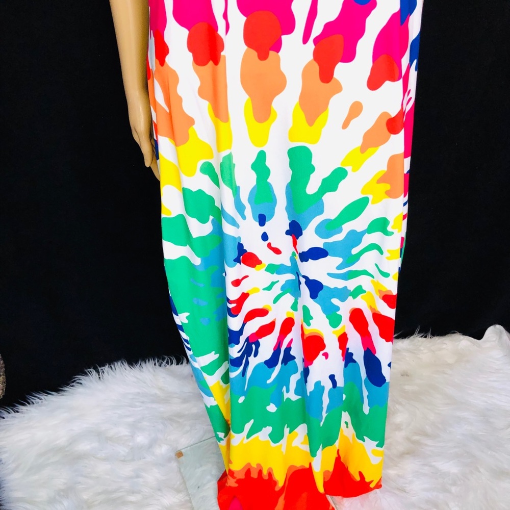 Splash Maxi Dress - Picture 8 of 9